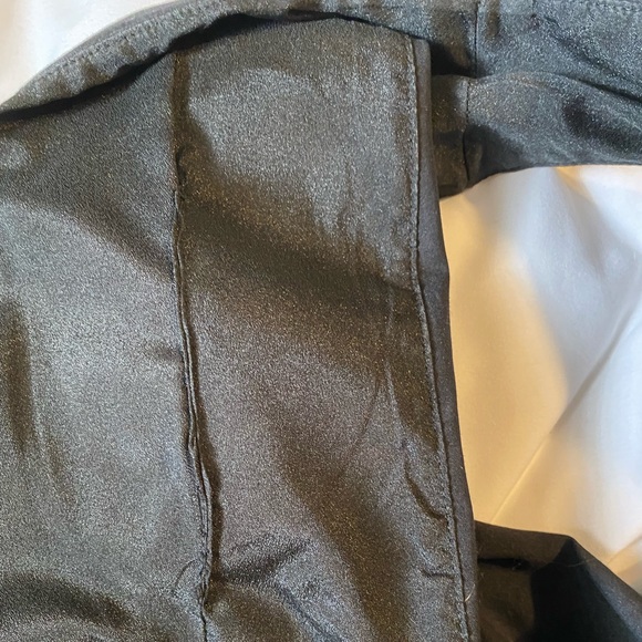 COPY - 🌟 Gloria Deep V Velvet Jumpsuit in Black🌟 - Picture 11 of 12